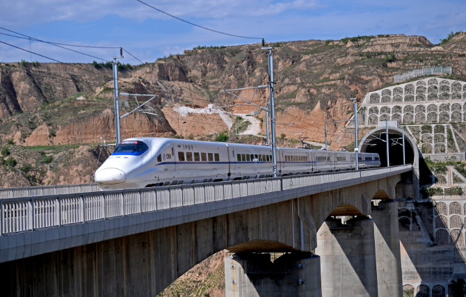 大西客专马家庄隧道出口新建铁路大同至西安客运专线,全长859公里,是