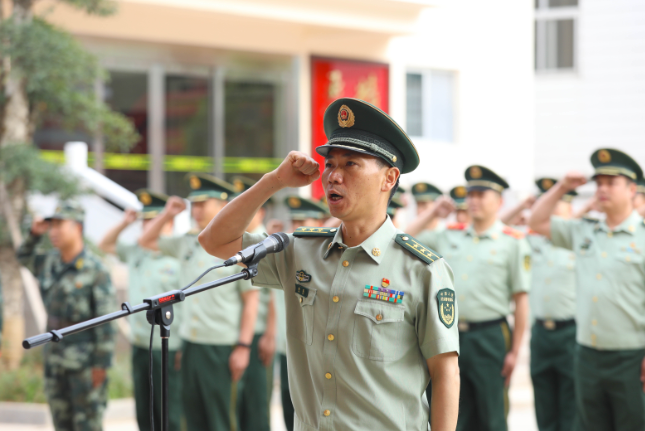 武警大理支队开展"重温初心担使命,彻纠彻改作表率"主题党日活动