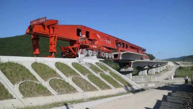 中铁十一局牡佳铁路909孔架梁施工任务圆满完成