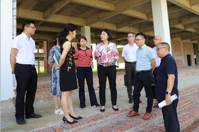 副市长苏颖到梧州市中西医结合医院调研指导工作
