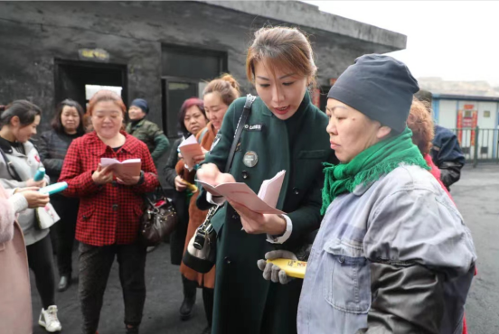 铿锵玫瑰在煤海绽放记山西焦煤汾西矿业高阳煤矿工会女工委